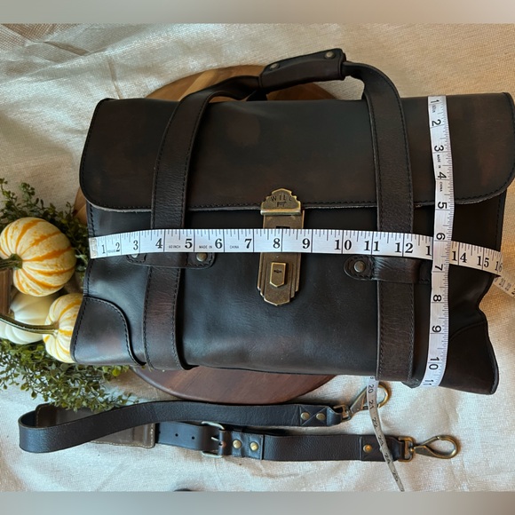 Everett Satchel Leather Bag - Picture 15 of 16